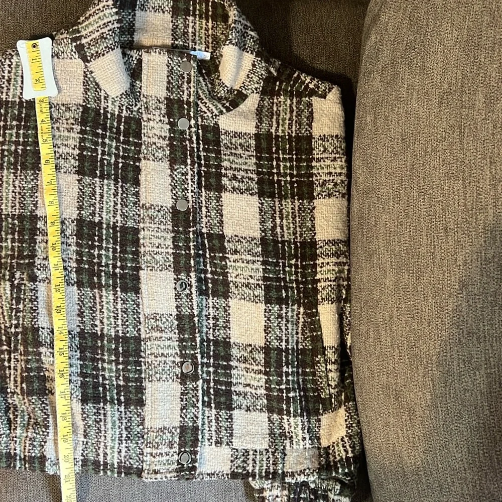 New All in Favor Plaid Crop Jacket Women’s Size Large in Chestnut Plaid - Picture 10 of 16